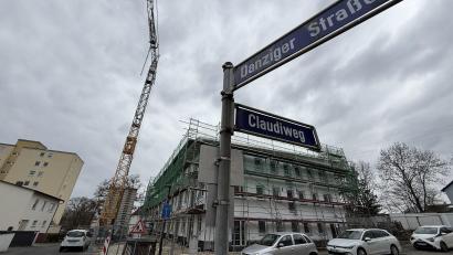 Bild: upl
An der Ecke Claudiweg/Danziger Straße in Amberg steht der energieautarke Wohnblock des Bauunternehmens Wolfgang Huimmel.