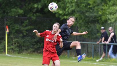Bild: Hubert Ziegler
Der Einsatz von Mirijam Hirn (links) in Bad Aibling ist fraglich.