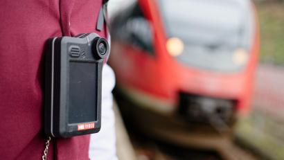 Bild: Uwe Anspach/dpa
Bei der Verkehrsministerkonferenz in Lindau am Bodensee steht das Thema Sicherheit für Bahnbeschäftigte auf der Agenda. (Symbolbild)