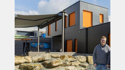 Bild: Nicola Weinfurtner
Die Ansiedlung der Meier Bauelemente GmbH & Co. KG im Neustädter Gewerbegebiet "Im Wiesengrund" biegt zur Freude von Geschäftsführer Christoph Meier auf die Zielgerade ein.