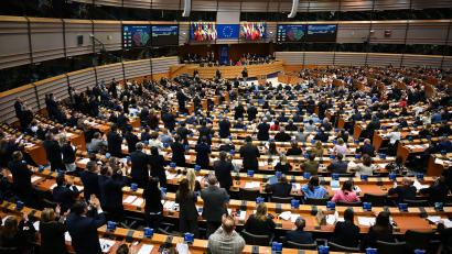 Bild: Katharina Kausche/dpa
Die Abgeordneten des EU-Parlaments stimmten über ihre Position zur Verschärfung der europäischen Asylpolitik ab.