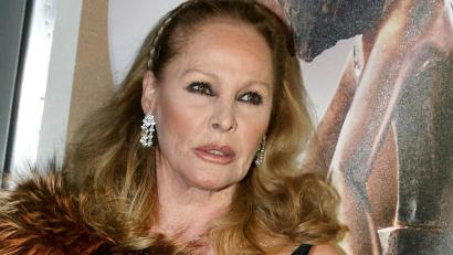 Bild: picture alliance / Volker Dornberger/dpa
Filmstar Ursula Andress machte kürzlich publik, dass ihr Millionen fehlen. (Archivbild)