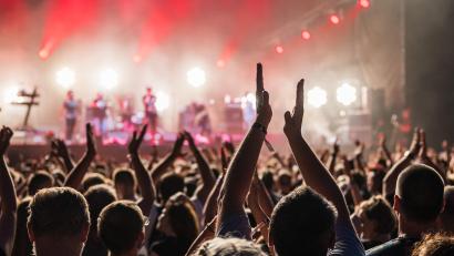 Symbolbild: Dziurek/stock.adobe.com
Der Bezirk Oberpfalz setzt ein Zeichen für die Popkultur: 2027 wird erstmals ein "Pop-Preis" verliehen. Musiker und Bands können 5.000 Euro gewinnen.