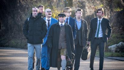 Bild: Thomas Witzgall
Links außen geht der Rechtsaußen aus Weiden: Ein Bild von der Gründungsversammlung der bayerischen AfD-Jugendorganisation "Generation Deutschland" in Greding.