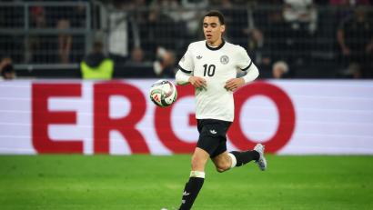 Bild: Christian Charisius/dpa
Jamal Musiala bestritt sein letztes Länderspiel vor einem Jahr gegen Italien. (Archivbild)