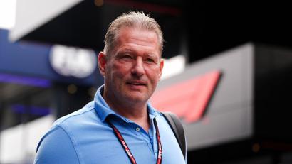 Bild: Bradley Collyer/PA Wire/dpa
Fürchtet um die Motivation seines Sohnes: Jos Verstappen. (Archivbild)
