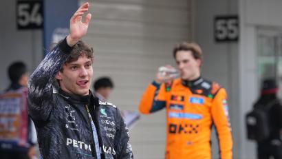 Bild: Eugene Hoshiko/AP/dpa
Kimi Antonelli ist der jüngste WM-Spitzenreiter der Formel-1-Geschichte.