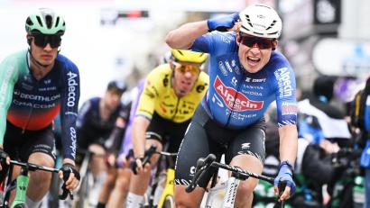 Bild: Elias Rom/Belga/dpa
Holt sich in Wevelgem den Sieg: Jasper Philipsen