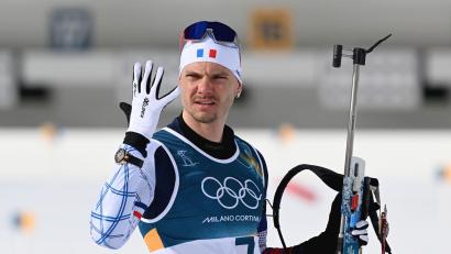 Bild: Hendrik Schmidt/dpa
Emilien Jacquelin trug als Zeichen seiner Verehrung bei Olympia den Ohrring Pantanis. (Archivbild)