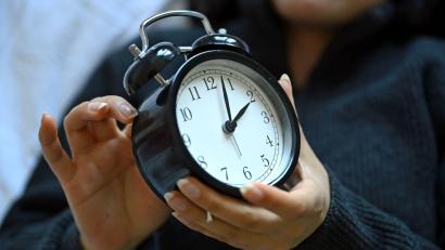 Bild: Elisa Schu/dpa
Die Sommerzeit hat in Deutschland begonnen.