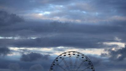 Bild: Karl-Josef Hildenbrand/dpa
Der Mann stürzte bei Arbeiten an einem Riesenrad. (Symbolbild)