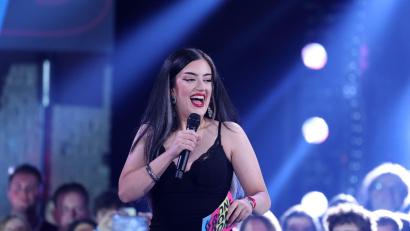 Bild: Friso Gentsch/dpa
Es ist die erste eigene TV-Show für die Komikerin. (Archivbild)