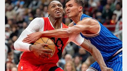 Bild: Frank Gunn/The Canadian Press/AP/dpa
Ging mit den Orlando Magic in Toronto unter: Tristan da Silva (re).