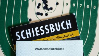 Bild: Silas Stein/dpa
In Bayern schreitet die Entwaffnung von Extremisten nach Darstellung des Innenministeriums voran. (Symbolbild)