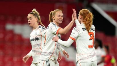 Bild: Martin Rickett/PA Wire/dpa
Die Bayern-Fußballerinnen freuen sich auf das Rückspiel gegen Manchester United in der Allianz Arena. (Archivbild)