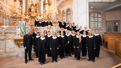 Bild: Tobias Ritz/exb
Der Kammerchor der Frauenkirche Dresden singt zum Abschluss einer Konzertreise in der Basilika in Waldsassen.