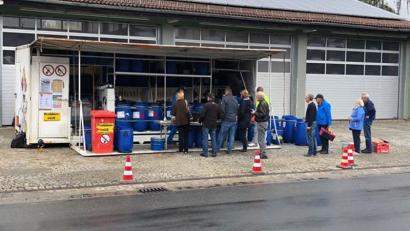 Symbolbild: Janina Nebe
Das Giftmobil im Landkreis Amberg-Sulzbach nimmt in den kommenden Wochen Problemabfälle aus Haushalten an. Termine sind online verfügbar.