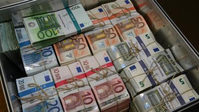 Symbolbild: Petra Hartl
Der Erbendorfer Stadtrat verabschiedete in seiner jüngsten Sitzung den Haushalt für 2026.