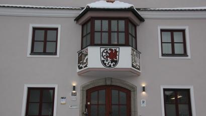 Bild: Konrad Rosner
Kritik an hohen Lohnkosten waren ein Punkt in der Marktratssitzung im Mähringer Rathaus in Großkonreuth.