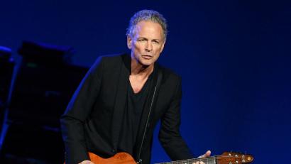 Bild: Britta Pedersen/dpa-Zentralbild/dpa
Lindsey Buckingham soll Opfer eines Stalking-Angriffs geworden sein. (Archivbild)