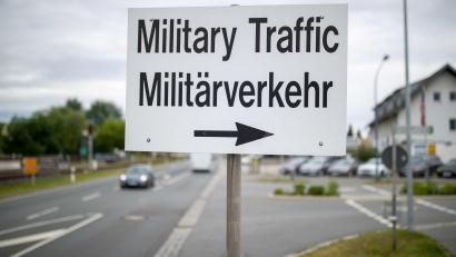 Archivbild: Daniel Karmann/dpa
Für die Übung der US-Armee, Combined Resolve 26-07, werden auch wieder Truppen zwischen den Übungsplätzen Grafenwöhr und Hohenfels verlegt.