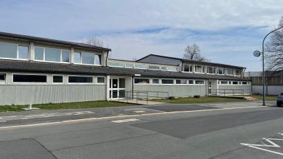 Bild: Landkreis Wunsiedel
Die beiden Jahnturnhallen an der Schulstraße in Marktredwitz.