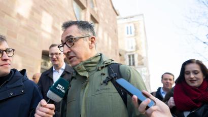 Bild: Marijan Murat/dpa
Cem Özdemir (Grüne) hat sich zum Ziel gesetzt, weiter voranzukommen.