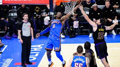 Bild: Gerald Leong/AP/dpa
Beim Titelverteidiger gab es für die Lakers gar nichts zu holen.