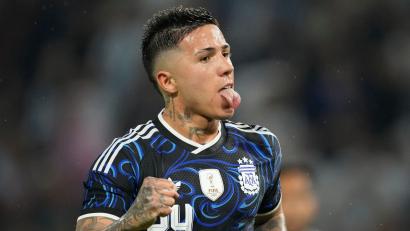 Bild: Gustavo Garello/AP/dpa
Enzo Fernandez hat nach umstrittenen Aussagen ein Problem. (Archivbild)