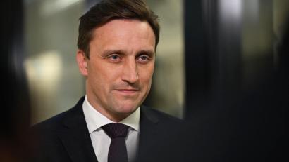 Bild: Shireen Broszies/dpa
Niedersachsens CDU-Landeschef Sebastian Lechner sagt angesichts der mutmaßlichen Deepfake-Affäre: „Es gibt offensichtlich noch Defizite.“ (Archivbild)