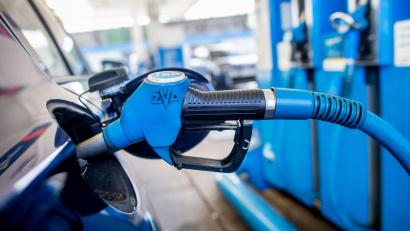 Bild: Hauke-Christian Dittrich/dpa
Seit Beginn des Iran-Kriegs gehen die Preise für Benzin und Diesel in Deutschland durch die Decke. (Symbolbild)