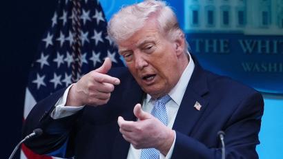 Bild: Julia Demaree Nikhinson/AP/dpa
Trump droht mit einer schnellen Zerstörung von Brücken und Kraftwerken im Iran.