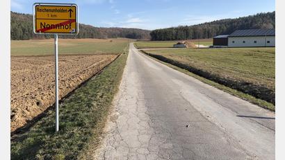 Bild: ge
Desaströser Zustand, aber wohl erst 2027/2028 zu beheben: Die Sanierung von Gemeindestraßen muss noch warten im Birgland. Das ergab das aktuelle Haushaltskonsolidierungskonzept.