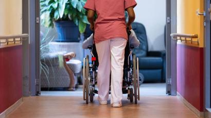 Bild: Marijan Murat/dpa
Nicht alle Heime des Betreibers Ambiente Care Süd sind betroffen. (Symbolbild)