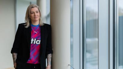 Bild: Rolf Vennenbernd/dpa
Lehnt Schützenhilfe ab: Anja Althaus (Archivbild)