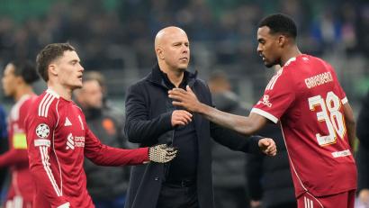 Bild: Luca Bruno/AP/dpa
Friede, Freude, Eierkuchen - das war in Liverpool in dieser Saison nur selten der Fall. (Archivbild)