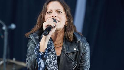 Bild: Georg Wendt/dpa
Die Band Silbermond hat sich auf Instagram mit Neuigkeiten an die Fans gewandt. (Archivbild)