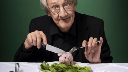 Bild: Erik Dreyer/exb
Holger Paetz beschäftigt sich in seinem aktuellen Programm mit unseren Essgewohnheiten.