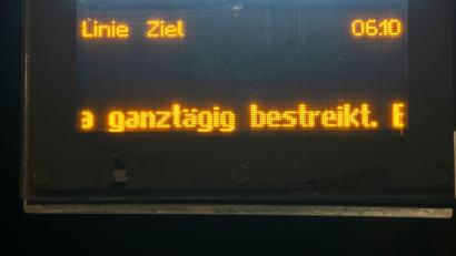 Bild: Stefan Puchner/dpa
Nach Augsburg wird nun der öffentliche Nahverkehr in Nürnberg und Landshut bestreikt. (Archivbild)