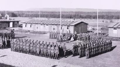 Bild: Heimatverein Eschenbach
Zu bestimmten Anlässen traten die Arbeitsmänner zum Fahnenappell an.