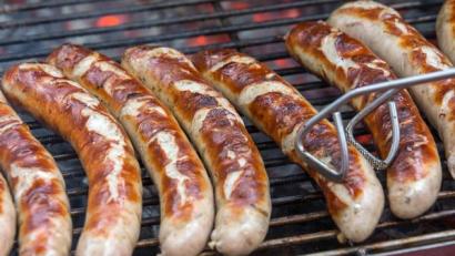 Bild: Michael Reichel/arifoto UG/dpa
Ein Unbekannter hat in Nabburg aus einem Biergarten Feuerschalen und Grillzubehör gestohlen.