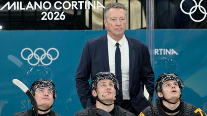 Bild: Peter Kneffel/dpa
Nach der Olympia-Enstäuschung startet das Eishockey-Nationalteam in die WM-Vorbereitung. (Archivbild)