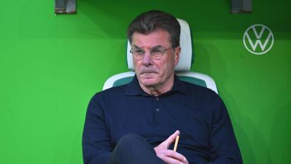 Bild: Swen Pförtner/dpa
Dieter Hecking wartet mit dem VfL Wolfsburg weiter auf den ersten Sieg unter seiner Regie.