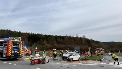 Bild: Jürgen Leißner
Zwei PKW kollidierten auf der B85 bei Königstein.
