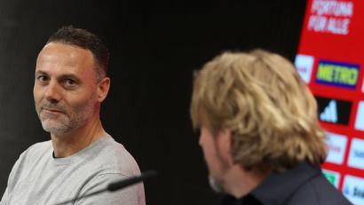 Bild: Christoph Reichwein/dpa
Neuer Trainer Alexander Ende (l) soll für Fortuna Düsseldorf mehr als eine kurzfristige Lösung sein.