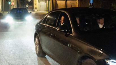 Bild: Christophe Gateau/dpa
Nach zwei langen Verhandlungstagen wurden zunächst noch keine Ergebnisse mitgeteilt.