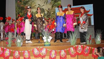 Archivbild: wro
Mit ein Garant für den Erfolg sind die bunten und selbstgeschneiderten Kostüme, wie sie auch bei der "Chinesischen Nachtigall" getragen wurden.