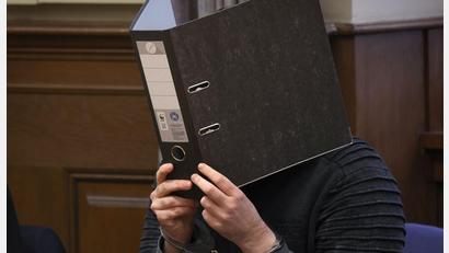 Bild: Karl-Josef Hildenbrand/dpa
Der Angeklagte hat die Tat gestanden. (Archivbild)