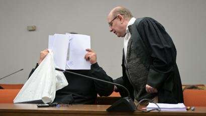 Archivbild: Malin Wunderlich/dpa
Mehr als elf Jahre Haft verhängte das Gericht für den Angeklagten.