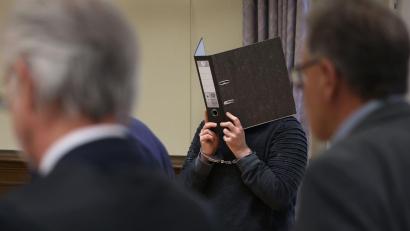 Archivbild: Karl-Josef Hildenbrand/dpa
Der Angeklagte hat sich für seine Tat entschuldigt.